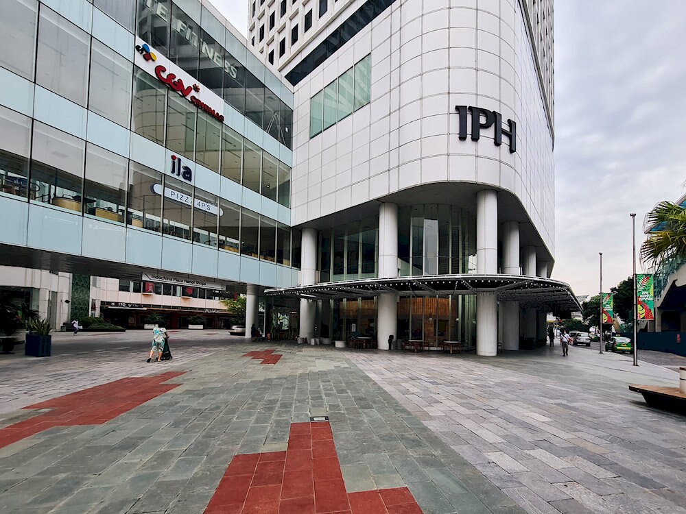 Indochina Plaza Hanoi with glass facade design reflects sunlight, creating a modern, trendy beauty